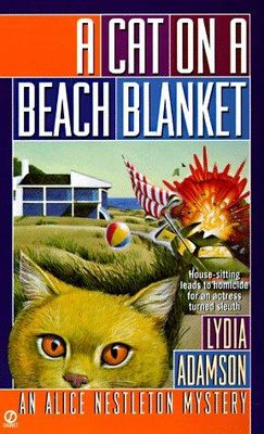 A cat on a beach blanket : an Alice Nestleton mystery (LARGE PRINT)