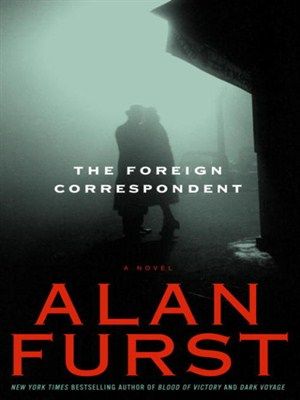 The foreign correspondent (LARGE PRINT)