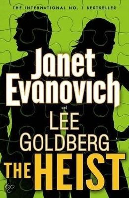 The heist  : a novel (LARGE PRINT)