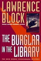 The burglar in the library : a Bernie Rhodenbarr mystery (LARGE PRINT)